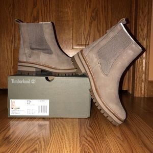 NWT Timberland Courmayeur Valley Chelsea Boots